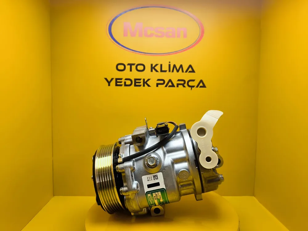 51893889 Fiat Fiorino 1.3 Multijet Klima Kompresörü Fiat Fiorino 1.3 Multijet Klima Kompresörü 51893889 - Gorsel 1