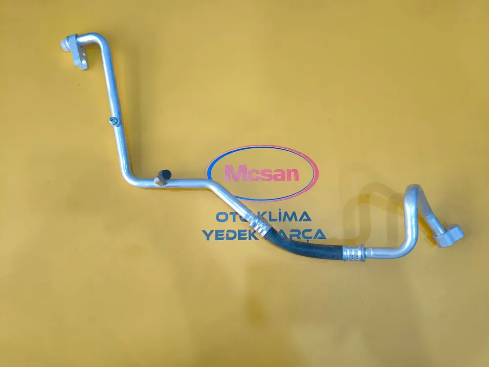 Ford Focus 1.6 Tdci 2008-2011 (Evaporatör-Filtre) Arası Klima Hortumu 3M5H19A705AF Ford Focus 1.6 Tdci 2008-2011 (Evaporatör-Filtre) Arası Klima Hortumu 3M5H19A705AF - Gorsel 1