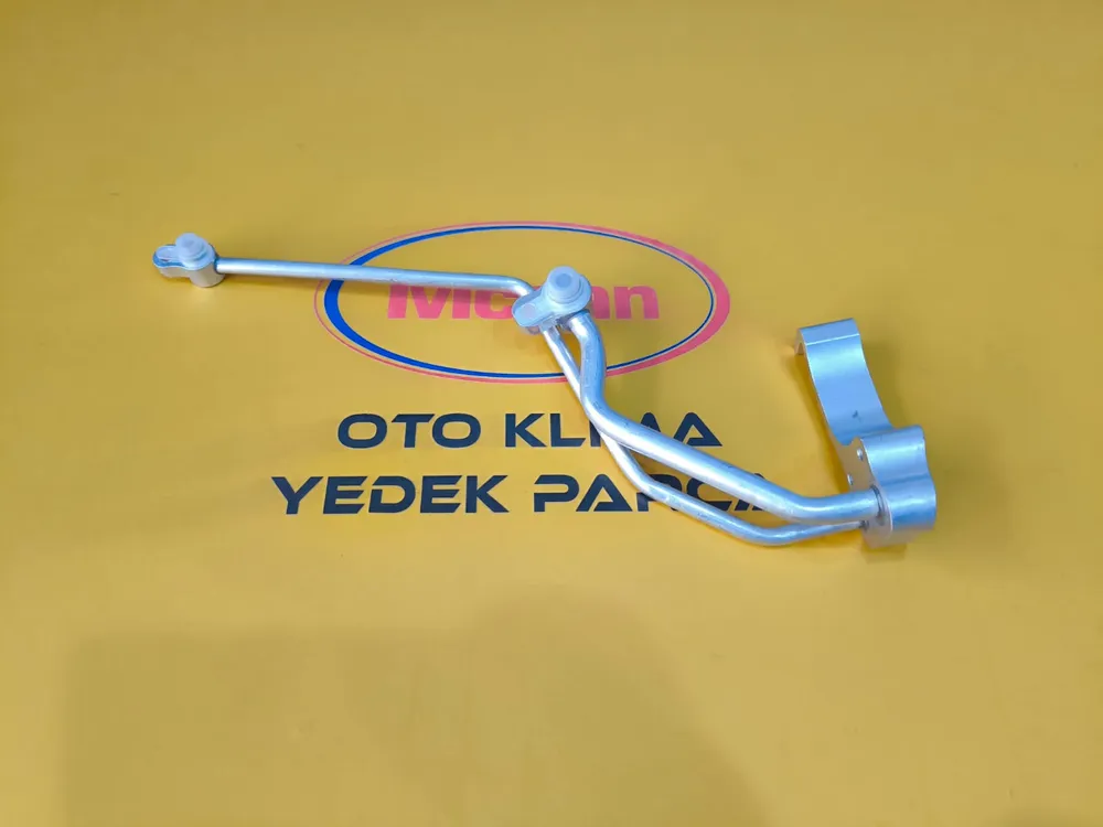 Hyundai Accent Blue 2011-2015 (Radyatörden Çıkan) Ara Ek Klima Hortumu 97761-1R350 Hyundai Accent Blue 2011-2015 (Radyatörden Çıkan) Ara Ek Klima Hortumu 97761-1R350 - Gorsel 2
