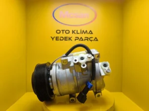 John Deere Traktör Klima Kompresörü RE284680 - Gorsel 1