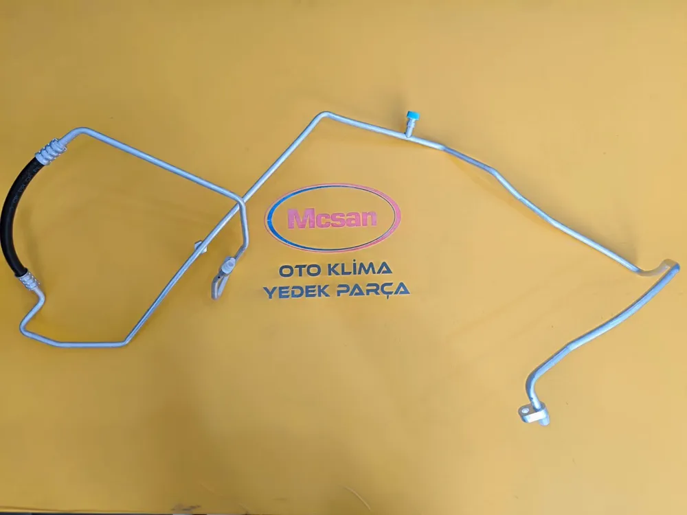 Renault Clio 4 Captur (Evaporatör-Radyatör) Arası Klima Hortumu 924404313R Renault Clio 4 Captur (Evaporatör-Radyatör) Arası Klima Hortumu 924404313R - Gorsel 1