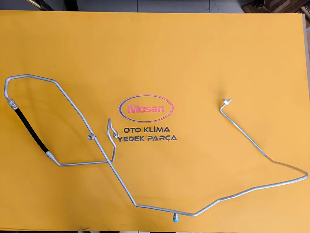 Renault Clio 4 Captur (Evaporatör-Radyatör) Arası Klima Hortumu 924404313R Renault Clio 4 Captur (Evaporatör-Radyatör) Arası Klima Hortumu 924404313R - Gorsel 3