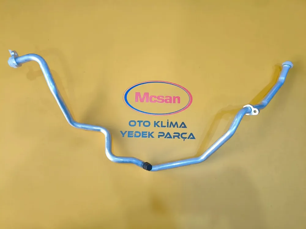 Renault Megane 2 1.5 dCI (Filtre-Evaporatör) Arası Emiş Klima Hortumu 8200247353 Renault Megane 2 1.5 dCI (Filtre-Evaporatör) Arası Emiş Klima Hortumu 8200247353