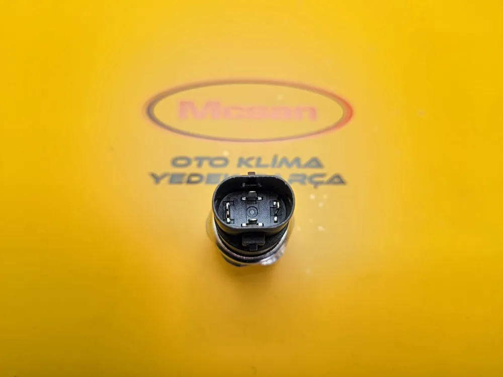 8864520050 Toyota Corolla Klima Basınç Müşürü Toyota Corolla Klima Basınç Müşürü 8864520050 - Gorsel 2