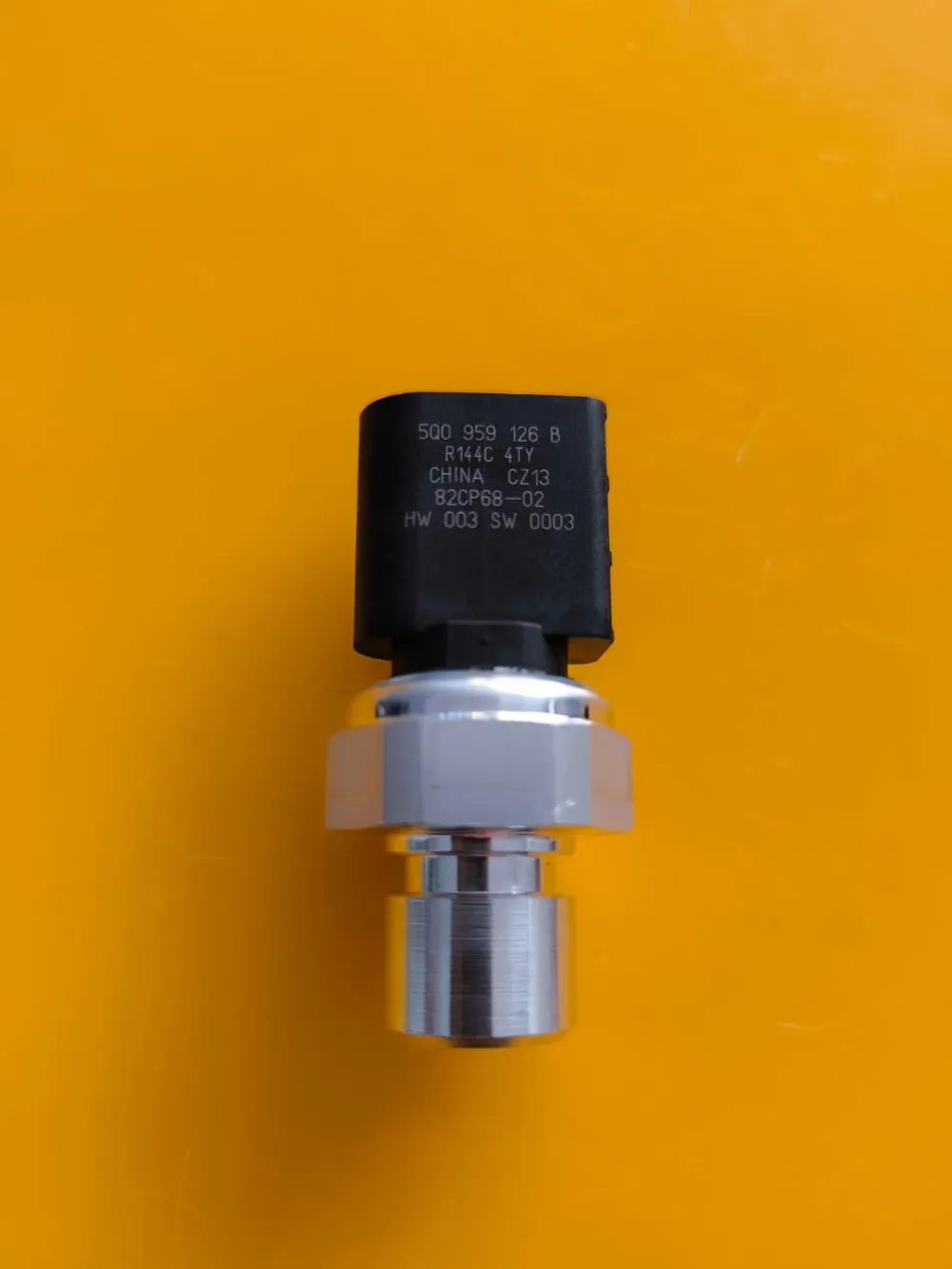 5Q0959126B Volkswagen Klima Basınç Müşürü Kısa Tip Volkswagen Klima Basınç Müşürü Kısa Tip 5Q0959126B - Gorsel 1