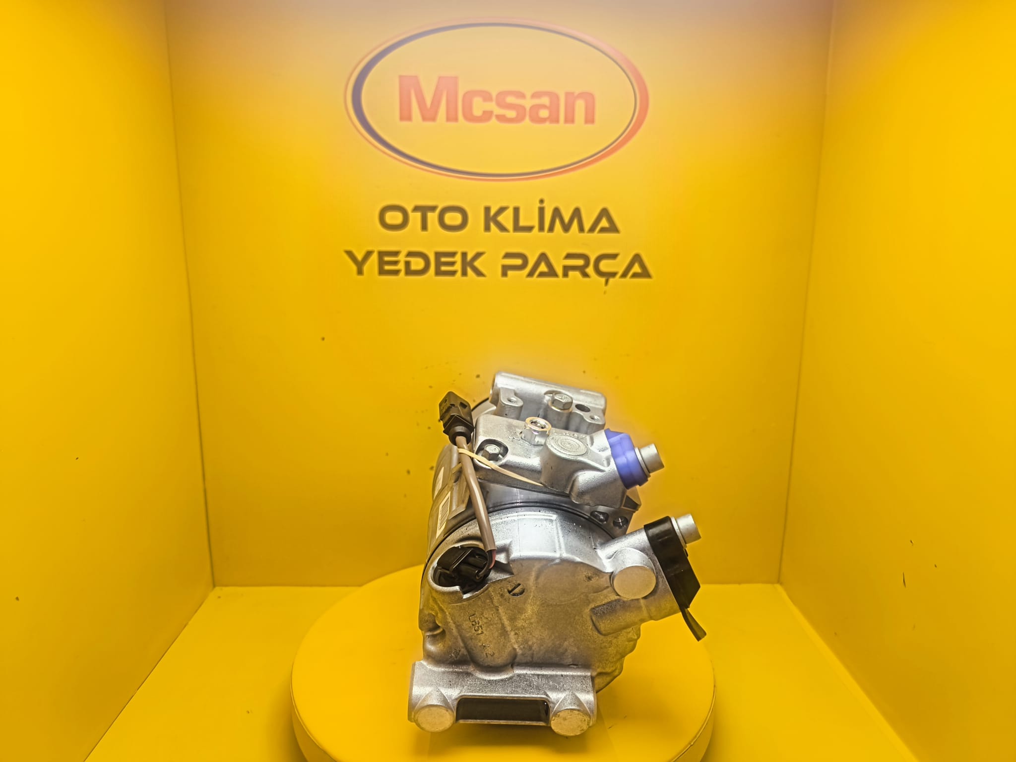 AUDİ A8 Q7 4.2 Quattro 2004-2017 Orijinal Klima Kompresörü 4H0260805G AUDİ A8 Q7 4.2 Quattro 2004-2017 Orijinal Klima Kompresörü 4H0260805G